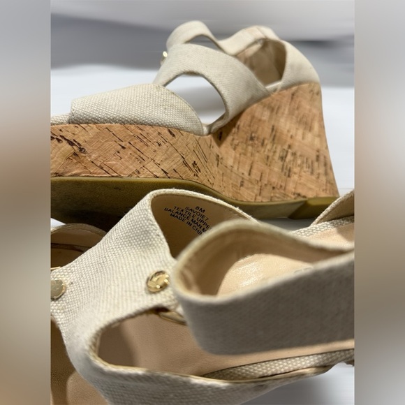Karl Lagerfeld Sylvie Beige Canvas Cork Wedge Sandals 8M Gold Zip Back - Picture 5 of 7